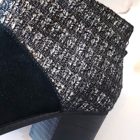 Womens Tom's Black Suede Booties - Picture 7 of 9
